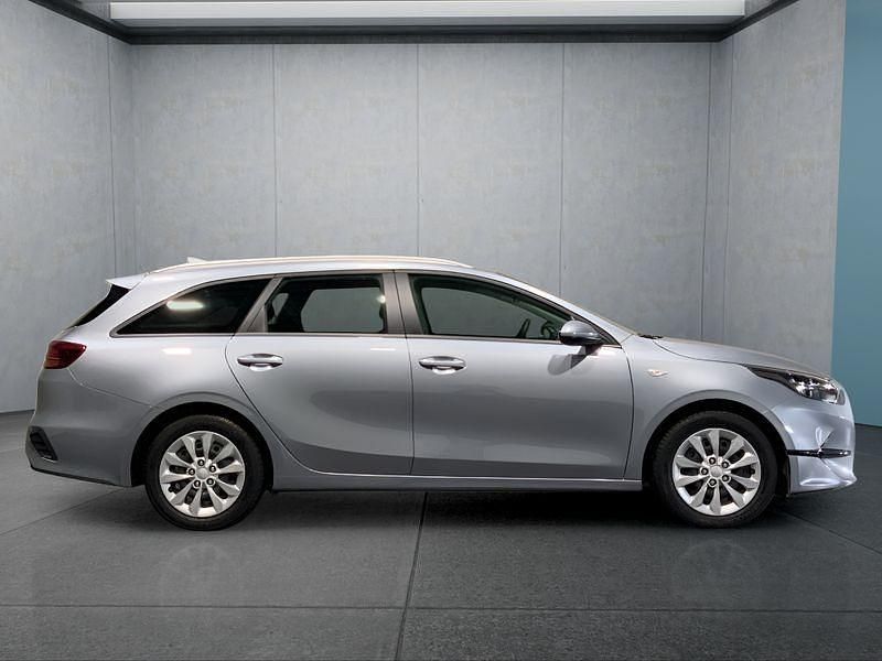 Gebraucht Kia Ceed Sportswagon 101 PS (74 kW) 2023 Silber Kombi