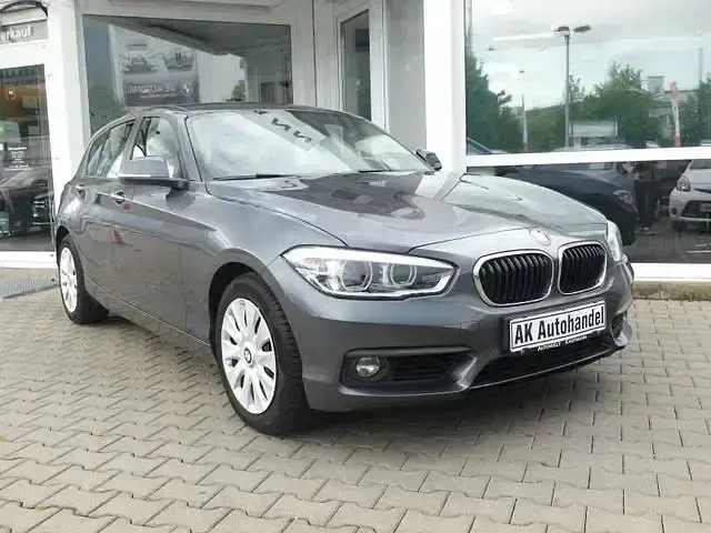 Gebraucht BMW 120 Advantage 190 PS (139 kW) 2017 Grau Kleinwagen