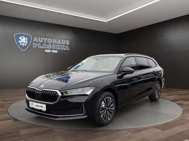 Neu Skoda Superb Selection 150 PS (110 kW) 2025 Onyxschwarz metallic Kombi