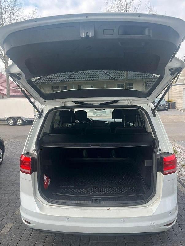 Gebraucht VW Touran Join 150 PS (110 kW) 2018 Weiß Van / Kleinbus