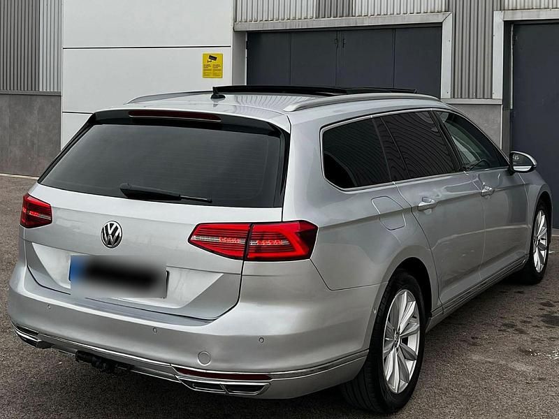 Gebraucht VW Passat 150 PS (110 kW) 2016 Grau Kombi