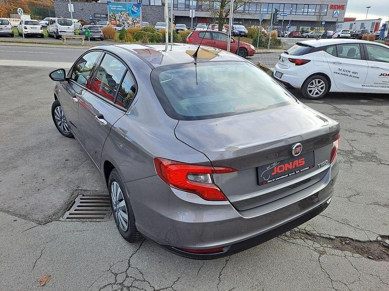 Gebraucht Fiat Tipo Pop 95 PS (69 kW) 2016 Grau Limousine