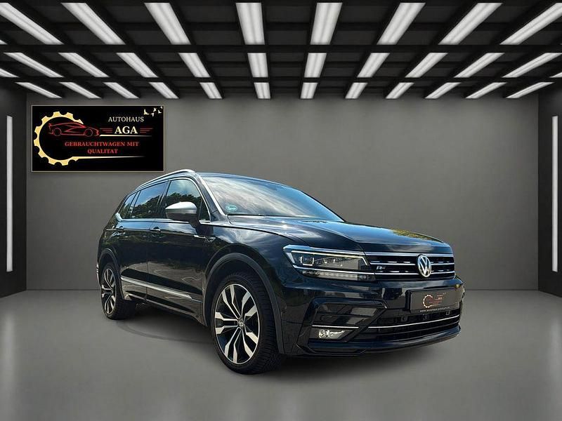 Schwarz Gebraucht 2018 VW Tiguan Allspace R-line SUV | 23.770 € (Etwas zu teuer) - Bild 1/4