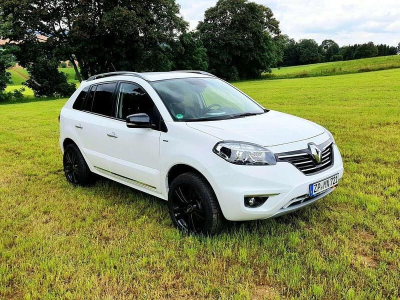 Weiß Gebraucht 2015 Renault Koleos LIMITED SUV | 6.450 € (Etwas zu teuer) - Bild 1/4