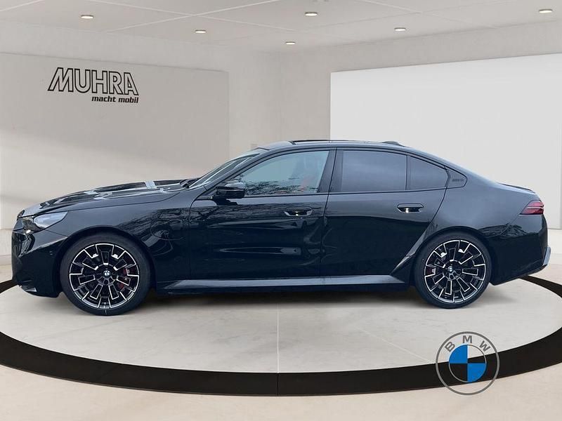Gebraucht BMW M5 Performance 727 PS (534 kW) 2024 Sonderlackierung "pianolack sc Limousine