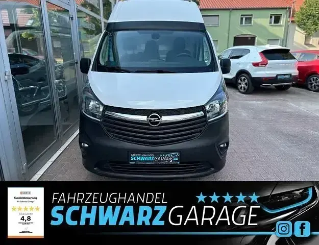 Second-hand Opel Vivaro 145 CP (106 kW) 2017 Alb Monovolum