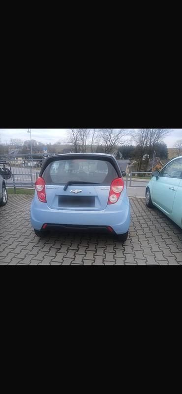 Second-hand Chevrolet Spark 70 CP (51 kW) 2014 Albastru Hatchback