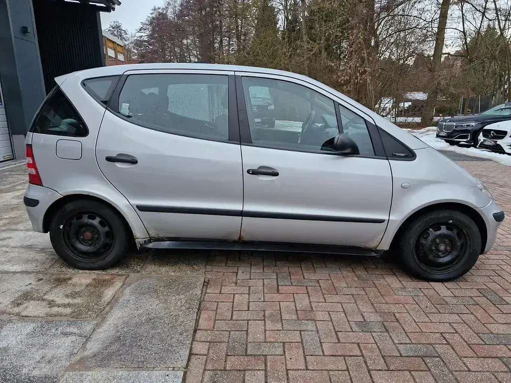 Gebraucht Mercedes A160 Classic 102 PS (75 kW) 2002 Silber Van / Kleinbus