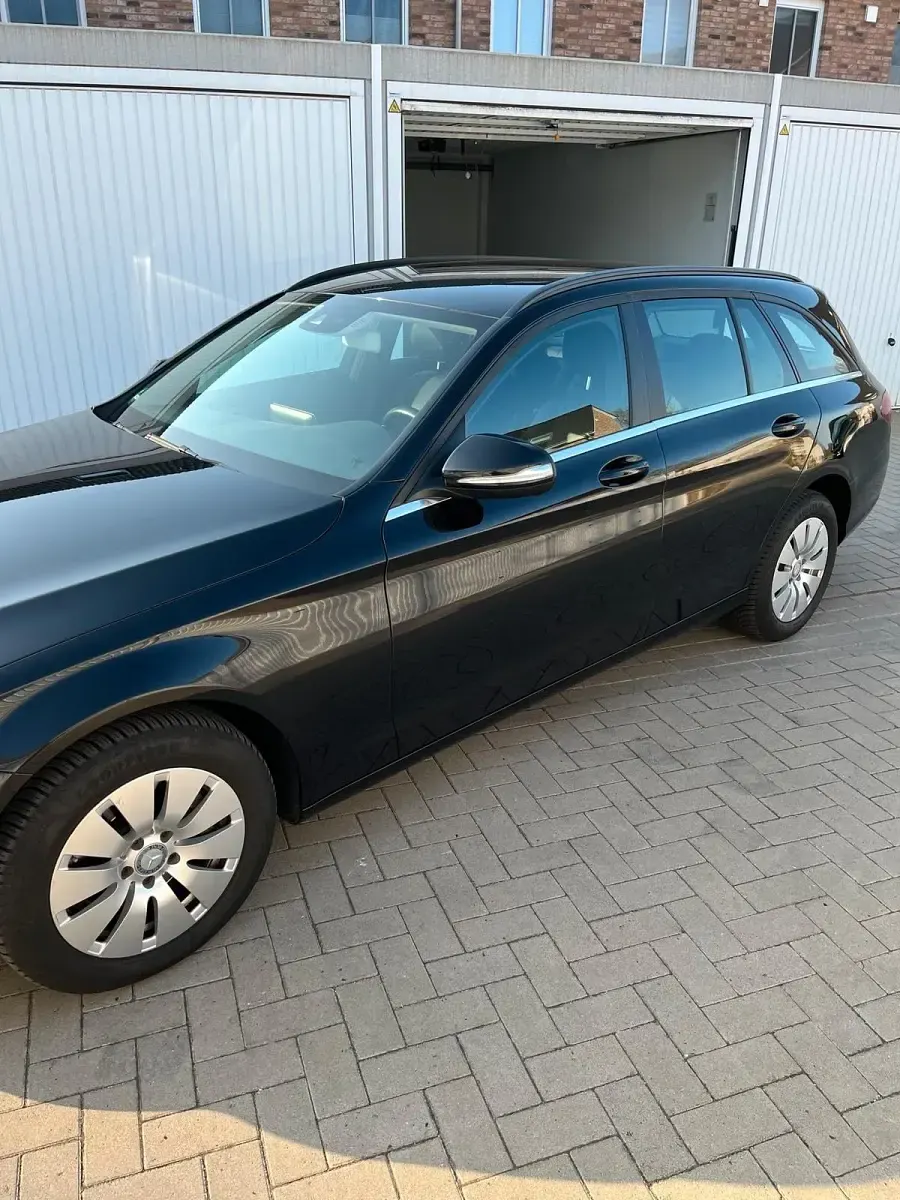 Gebraucht Mercedes C220 170 PS (125 kW) 2015 Schwarz Kombi