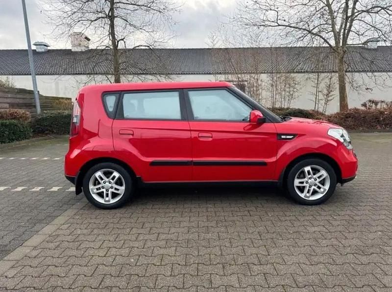 Rot Gebraucht 2011 Kia Soul SUV | 3.700 € (Fairer Preis) - Bild 1/4