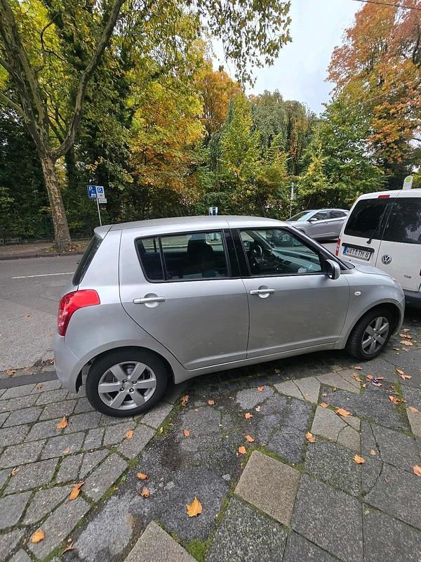 Silber Gebraucht 2008 Suzuki Swift Kleinwagen | 4.000 € (Etwas zu teuer) - Bild 1/4