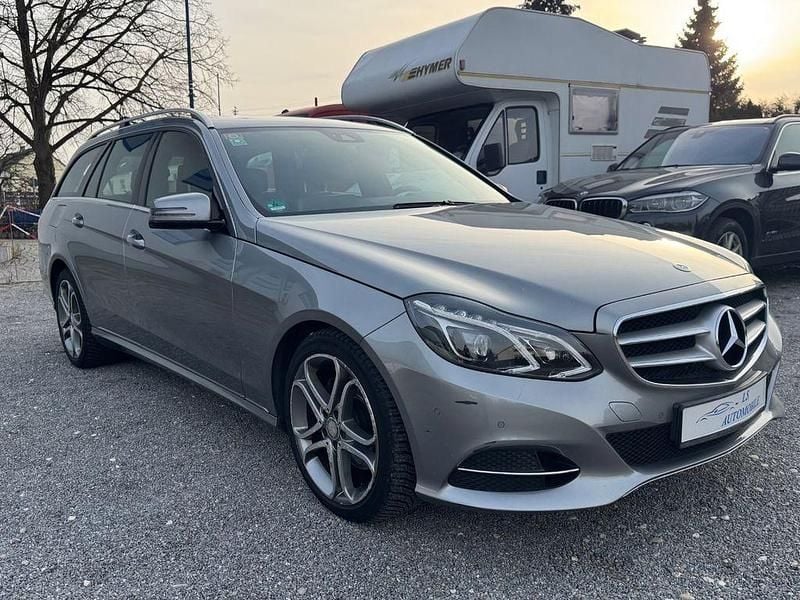 Gebraucht Mercedes E220 Avantgarde 170 PS (125 kW) 2014 Grau Limousine