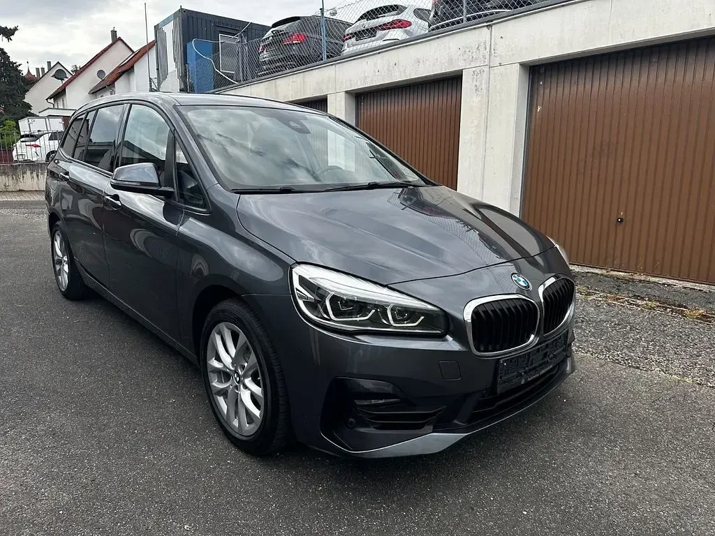 Gebraucht BMW 218 Gran Tourer Performance 150 PS (110 kW) 2021 Grau Van / Kleinbus