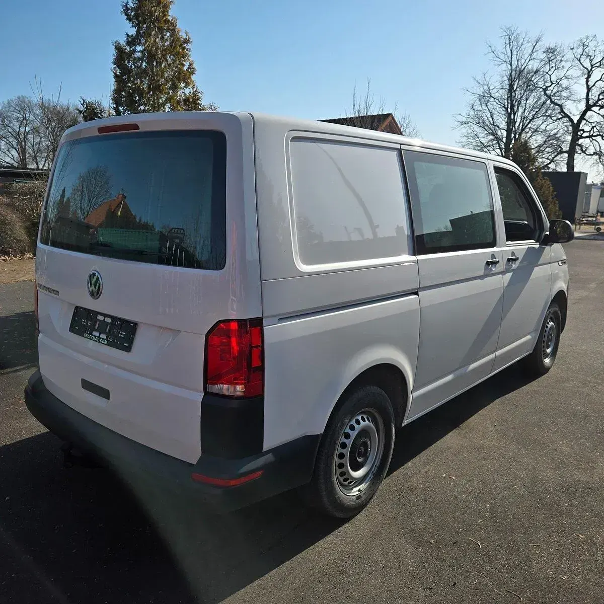 Używany VW Transporter 150 KM (110 kW) 2021 Biały Van