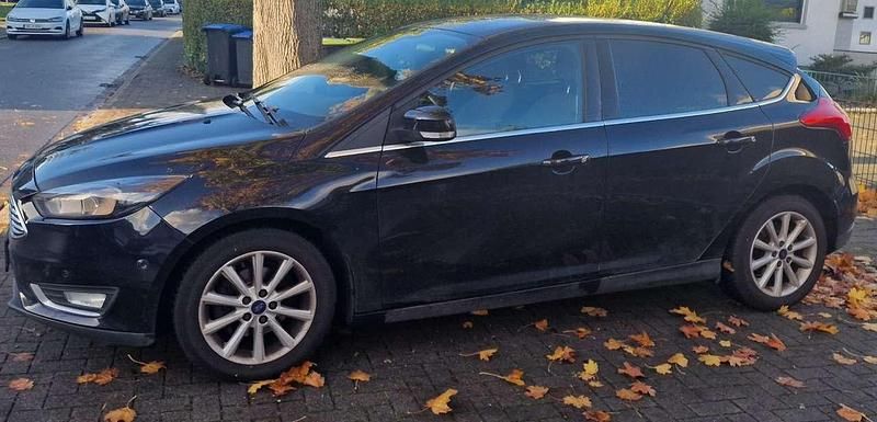 Gebraucht 2015 Ford Focus Titanium Limousine | 6.999 € (Guter Preis) - Bild 1/4