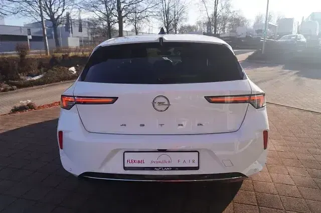 Gebraucht Opel Astra Elegance 131 PS (96 kW) 2023 Weiß Limousine