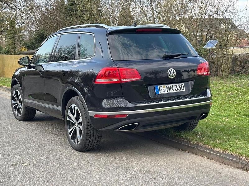 Gebraucht VW Touareg 204 PS (150 kW) 2016 Schwarz SUV