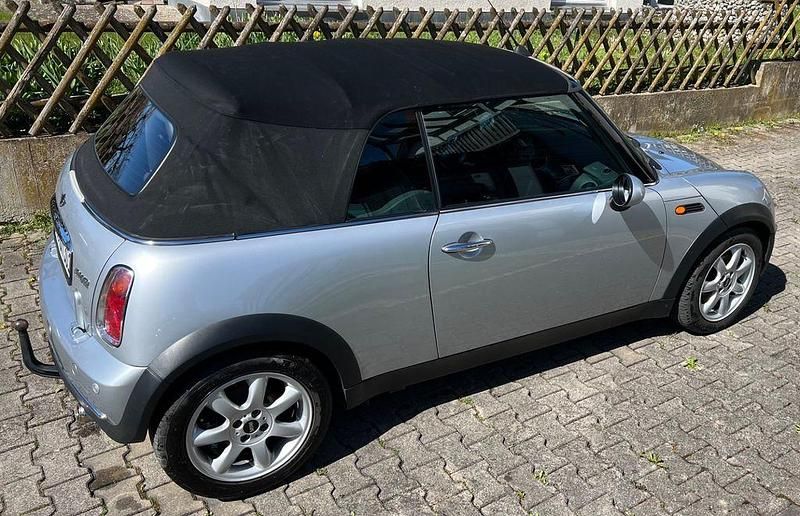 Gebraucht Mini Cooper Cabriolet 116 PS (85 kW) 2007 Silber Cabrio