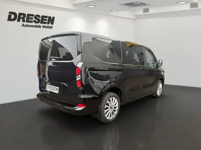 Gebraucht Ford Tourneo Custom Titanium 170 PS (125 kW) 2024 Schwarz Van