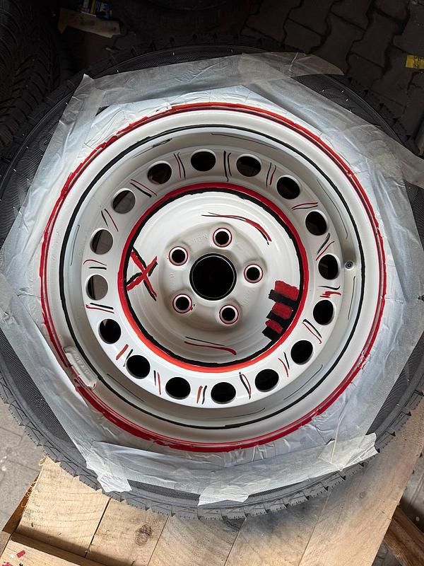 Second-hand VW T4 102 CP (75 kW) 2001 Andere farben Van