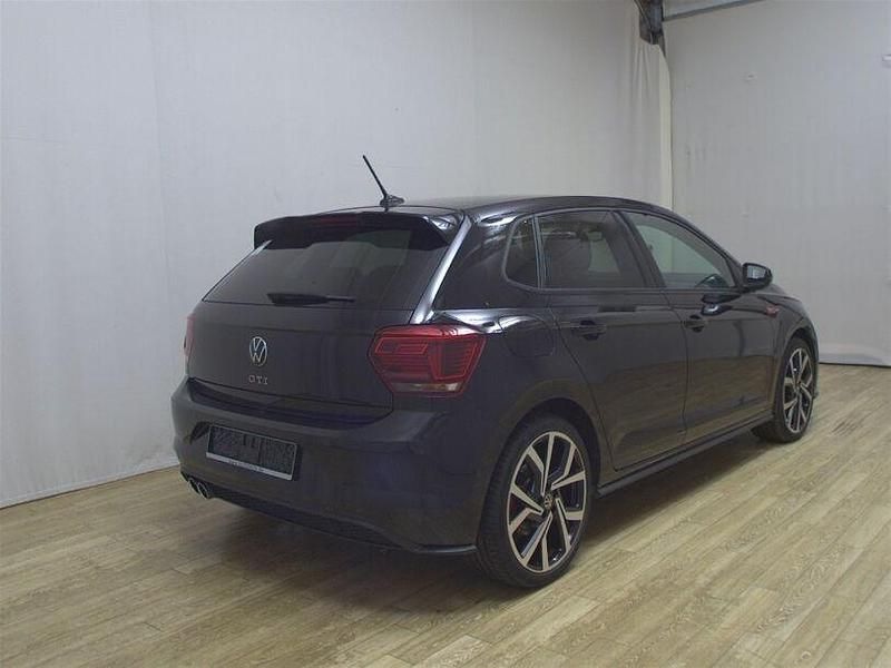 Gebraucht VW Polo Pro 207 PS (152 kW) 2021 Schwarz Kleinwagen