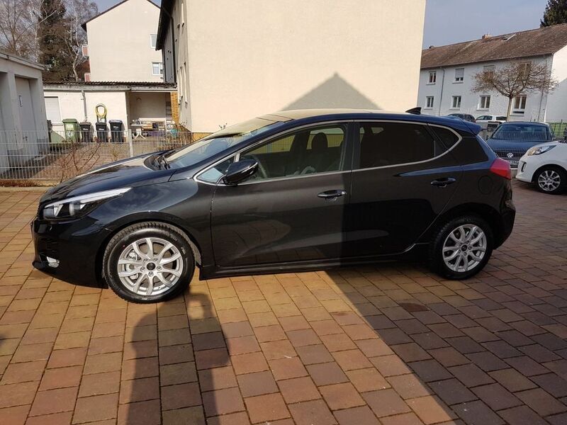Gebraucht Kia Ceed GT GT-Line 136 PS (100 kW) 2017 Schwarz Limousine