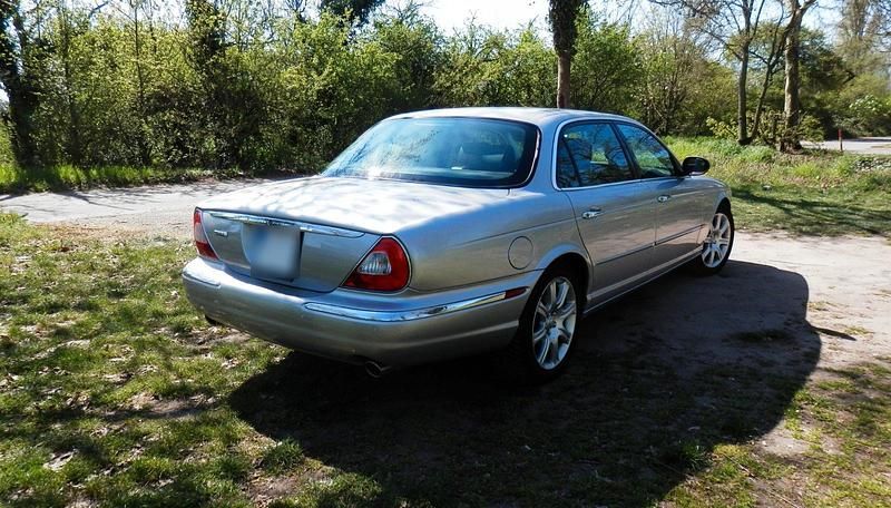 Gebraucht Jaguar XJ 298 PS (219 kW) 2005 Silber Limousine