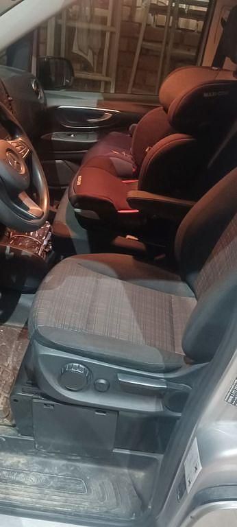 Gebraucht Mercedes Vito 136 PS (100 kW) 2018 Silber Van