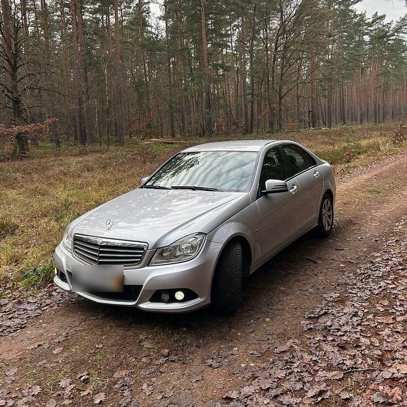 Silber Gebraucht 2012 Mercedes C200 Limousine | 6.700 € (Guter Preis) - Bild 1/4