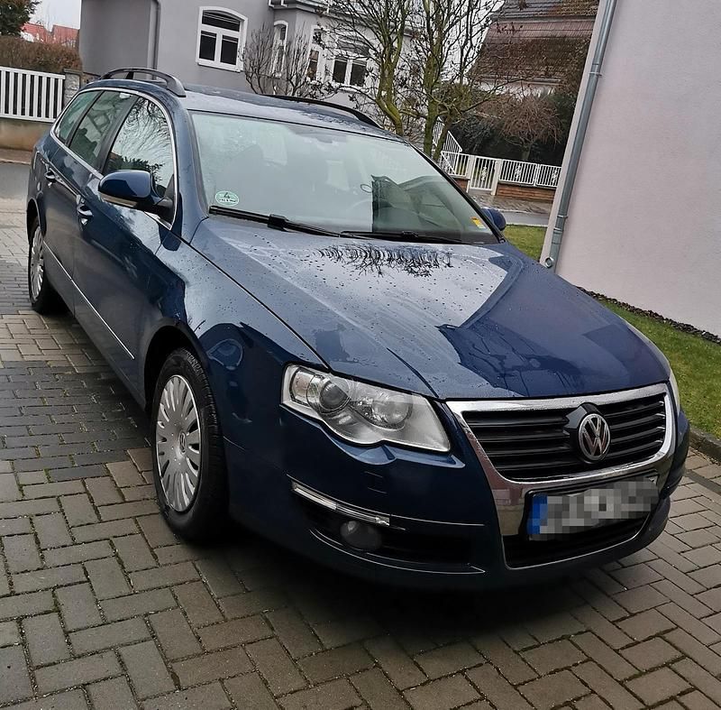 Blau Gebraucht 2007 VW Passat Kombi | 1.800 € (Superpreis) - Bild 1/4