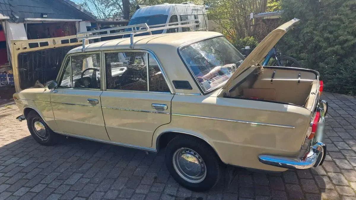 Gebraucht Lada 2103 69 PS (50 kW) 1981 Beige Limousine