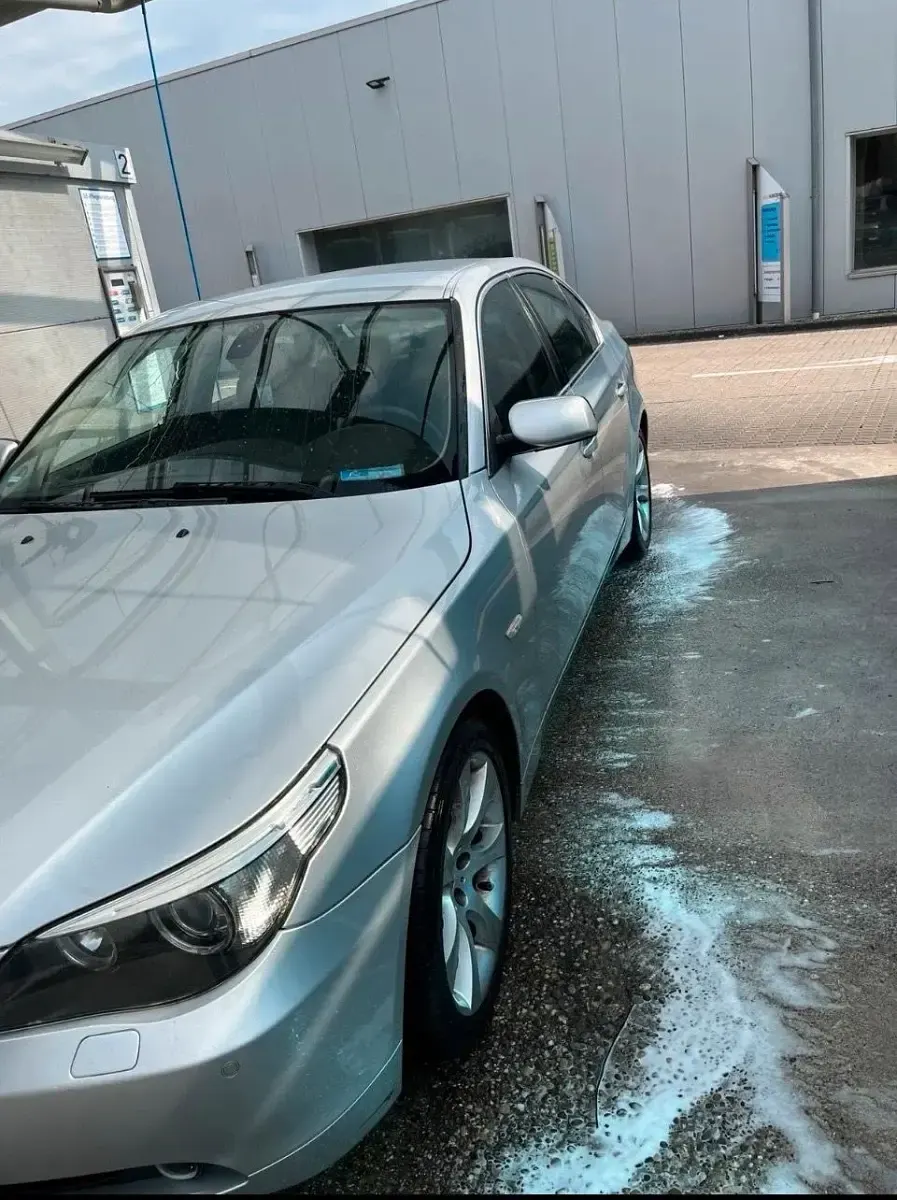 Gebraucht BMW 525 192 PS (141 kW) 2004 Silber Limousine