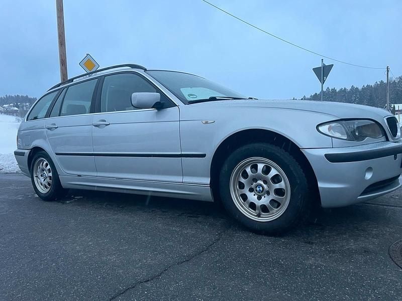 Gebraucht BMW 316 116 PS (85 kW) 2004 Silber Kombi