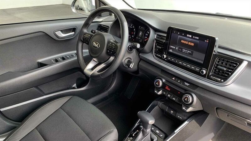 Gebraucht Kia Rio Vision 101 PS (74 kW) 2021 Silber / seidensilber / metallic Kleinwagen