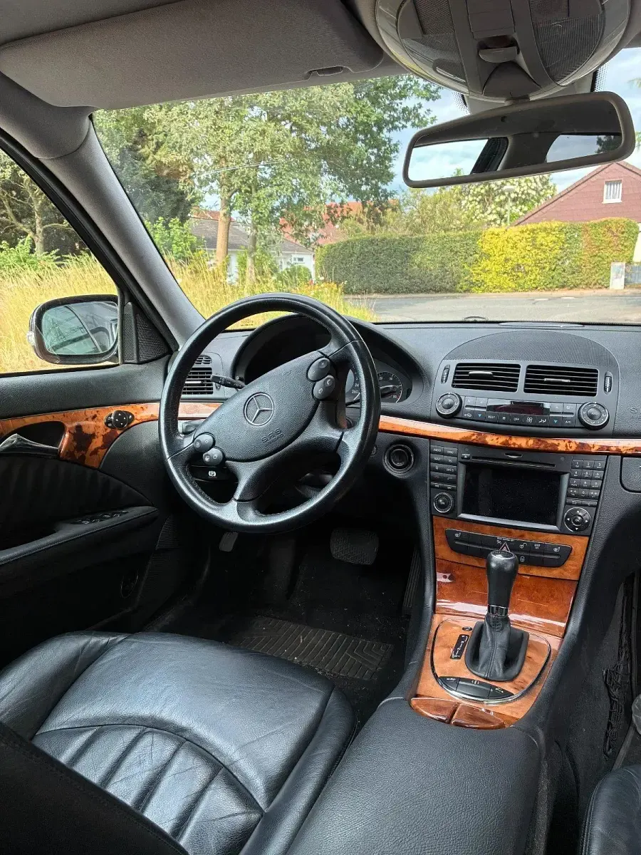 Gebraucht Mercedes E280 Elegance 190 PS (139 kW) 2008 Schwarz Kombi