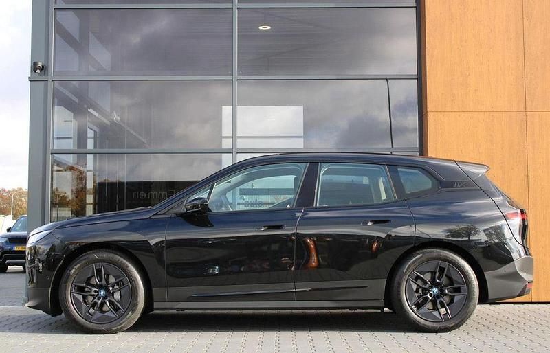 Gebraucht BMW iX 239 kW (326 PS) 2023 Schwarz SUV