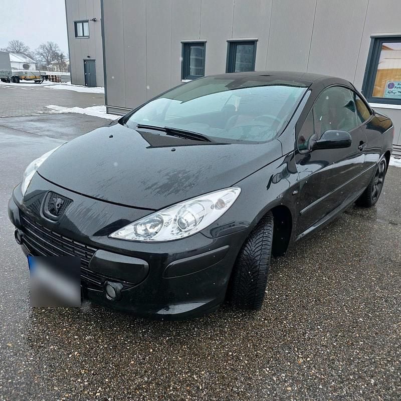 Gebraucht 2011 Peugeot 307 Cabrio | 3.000 € - Bild 1/4