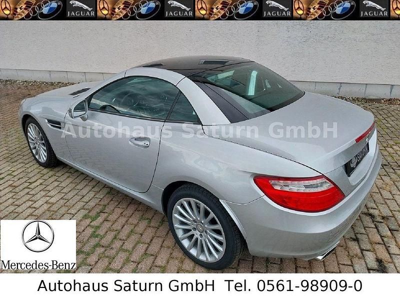 Gebraucht Mercedes SLK350 306 PS (225 kW) 2011 Silber Cabrio