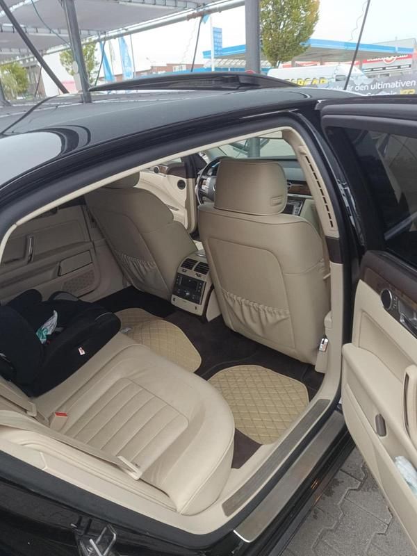 Usado VW Phaeton 240 HP (176 kW) 2013 Preto Sedan