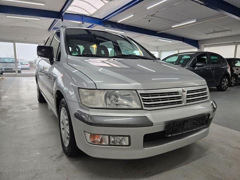 Gebraucht Mitsubishi Space Wagon 133 PS (97 kW) 2003 Grau Van / Kleinbus