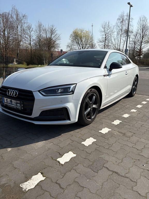 Gebraucht Audi A5 S-Line 190 PS (139 kW) 2019 Weiß Coupé