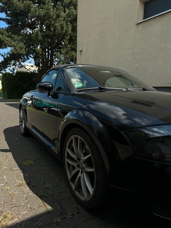 Gebraucht Audi TT Roadster 163 PS (119 kW) 2006 Schwarz Cabrio