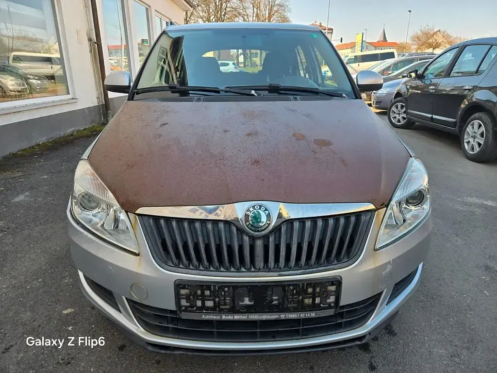Gebraucht Skoda Fabia Ambiente 69 PS (50 kW) 2010 Silber Kombi