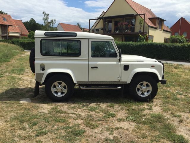 Gebraucht Land Rover Defender 166 PS (122 kW) 2011 Weiß SUV
