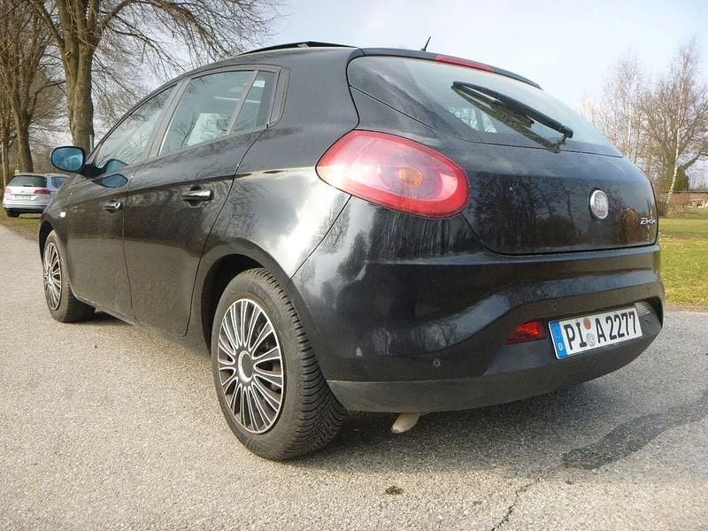 Gebraucht Fiat Bravo Dynamic 90 PS (66 kW) 2007 Schwarz Kleinwagen