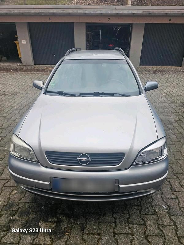 Gebraucht Opel Astra 90 PS (66 kW) 2001 Silber Kombi
