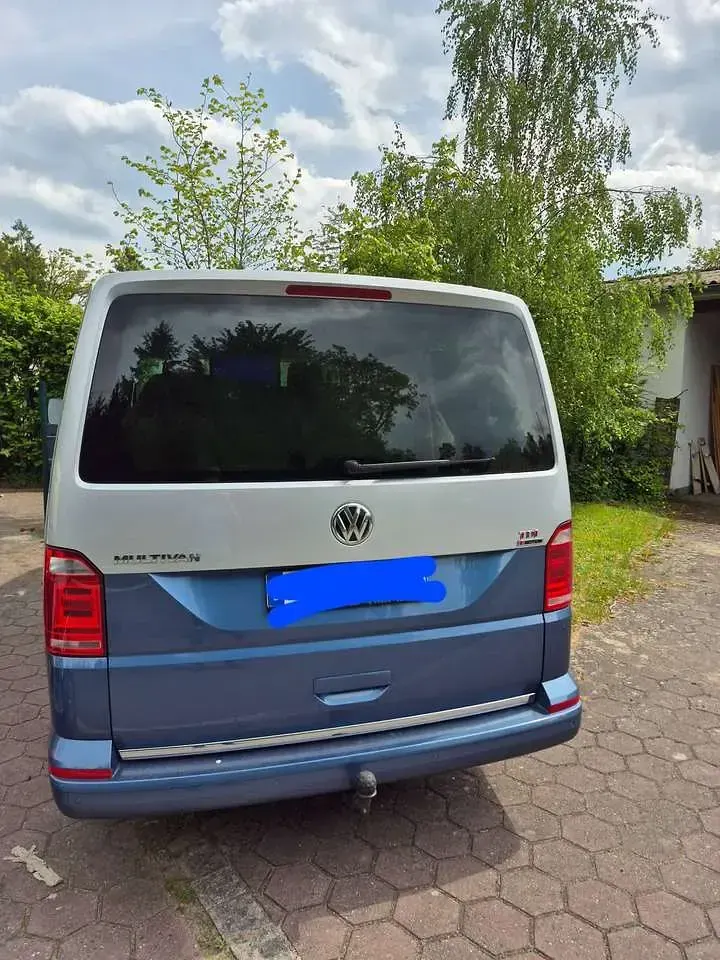 Gebraucht VW Multivan Generation Six 204 PS (150 kW) 2016 Grau Van / Kleinbus