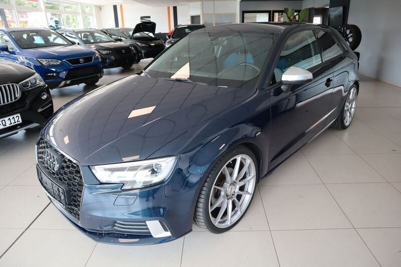 Blau Gebraucht 2017 Audi A3 S-Line Limousine | 15.690 € (Superpreis) - Bild 1/4
