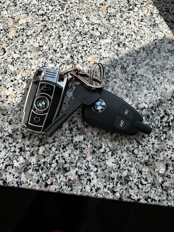 Gebraucht BMW 520 177 PS (130 kW) 2008 Silber Limousine