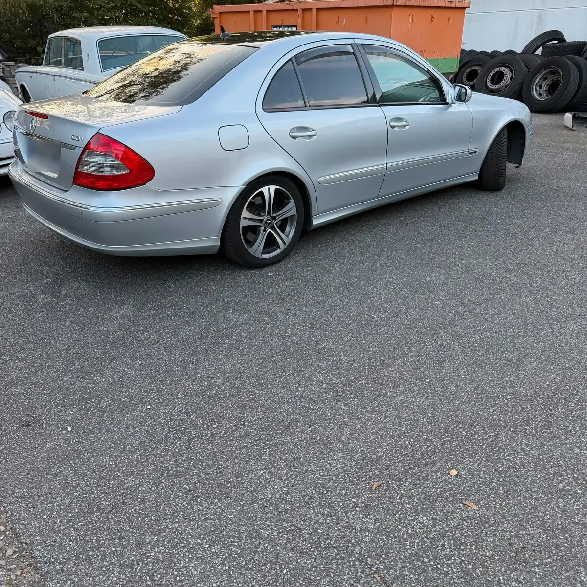 Gebraucht Mercedes E320 224 PS (164 kW) 2006 Grau Limousine